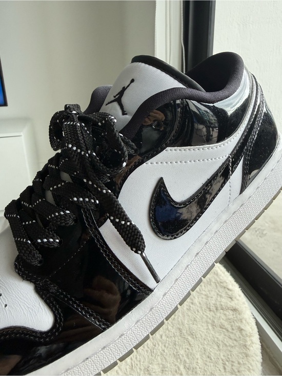 Jordan Other - Air Jordan 1 Low SE Concord